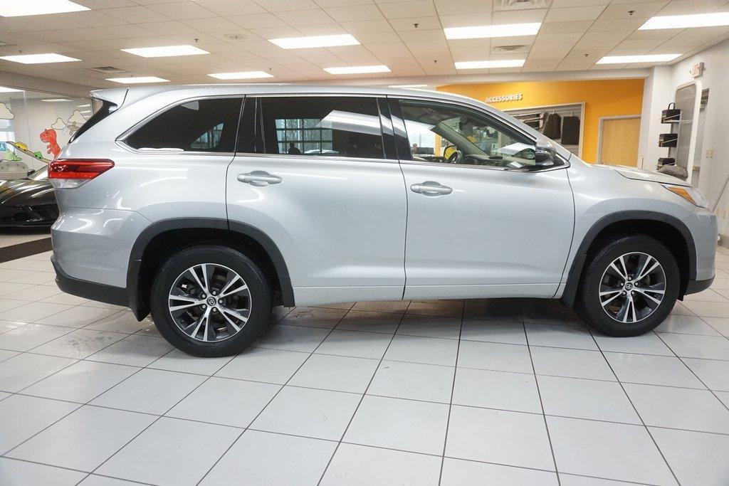 used 2018 Toyota Highlander car, priced at $21,659