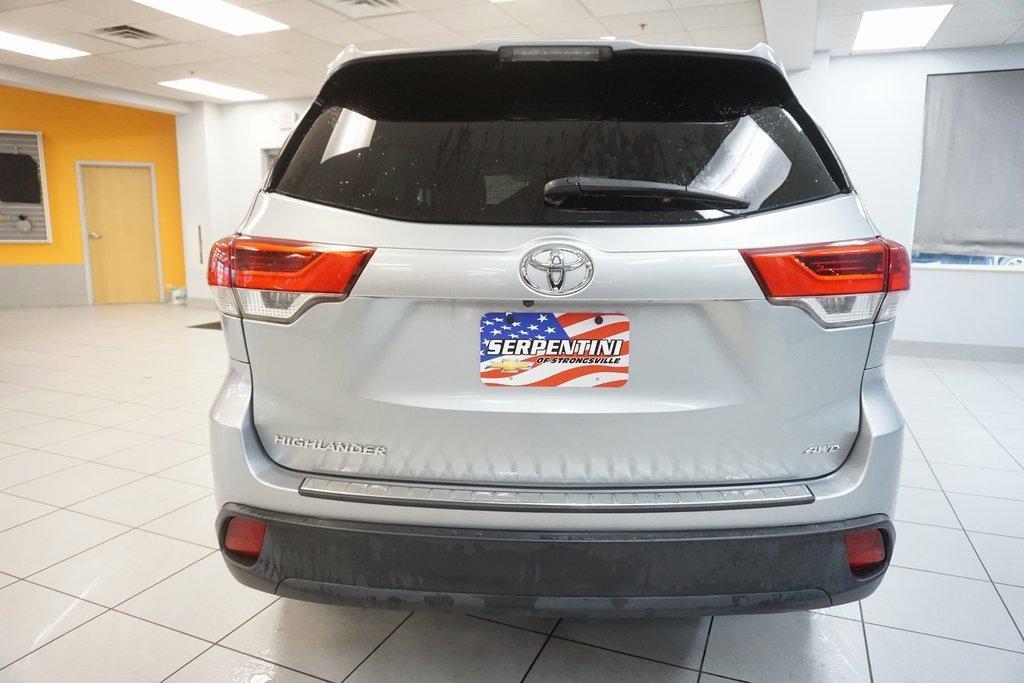 used 2018 Toyota Highlander car, priced at $21,659