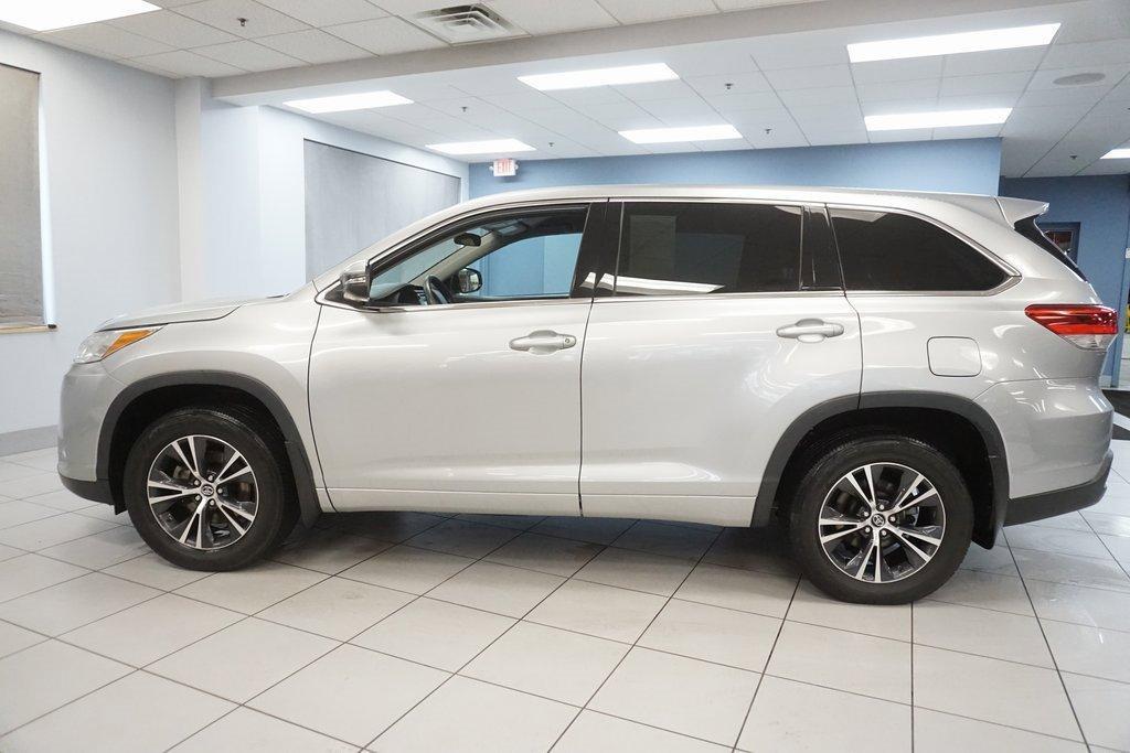 used 2018 Toyota Highlander car, priced at $21,659