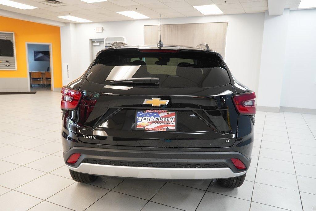 new 2025 Chevrolet Trax car, priced at $21,699
