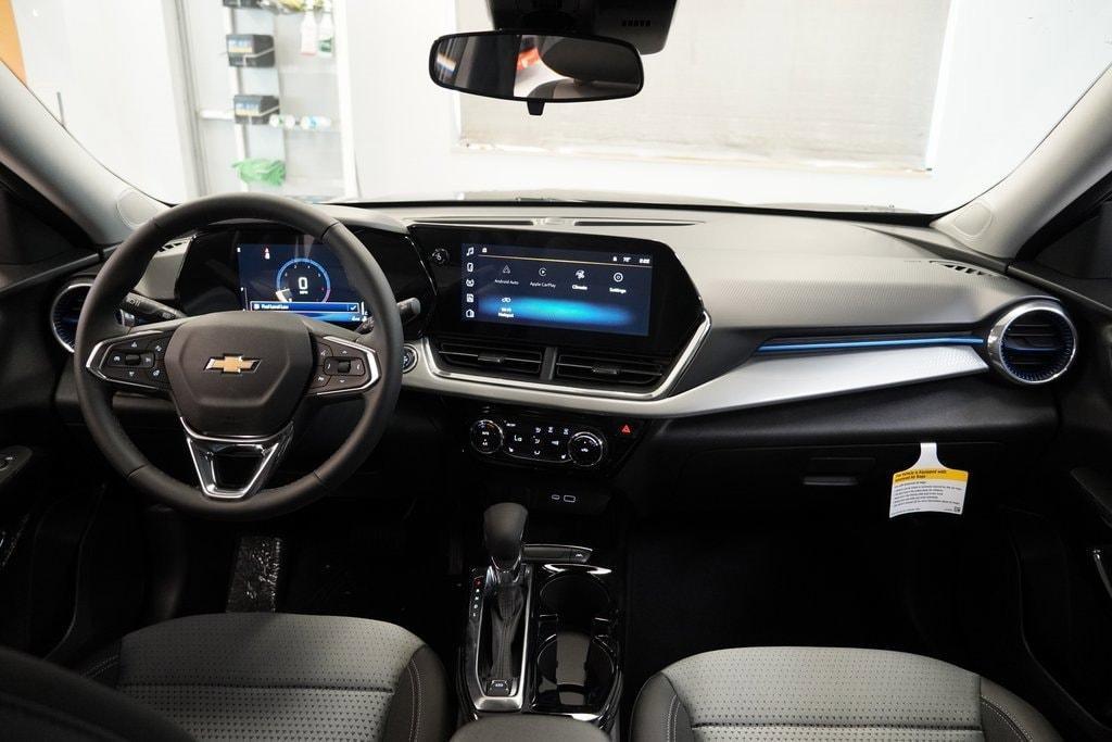 new 2025 Chevrolet Trax car, priced at $21,699