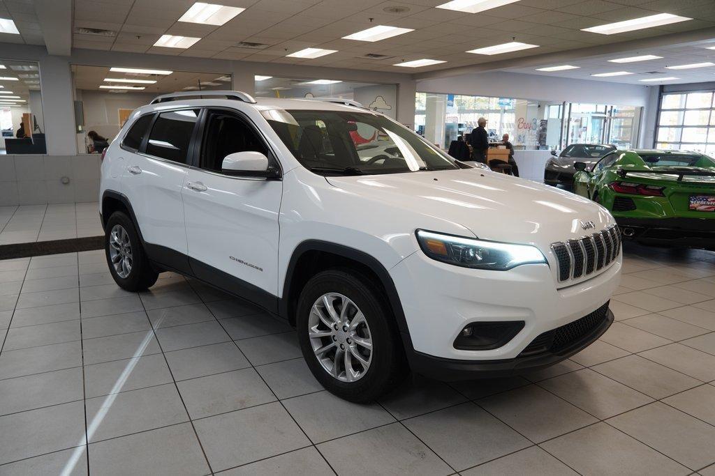 used 2020 Jeep Cherokee car, priced at $15,799