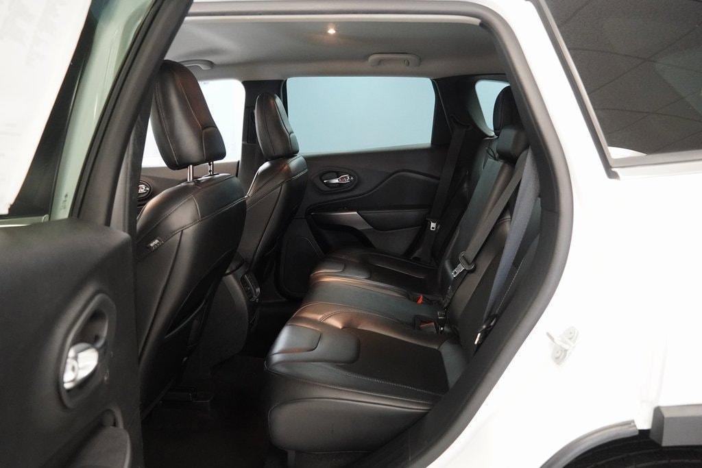 used 2020 Jeep Cherokee car, priced at $15,799