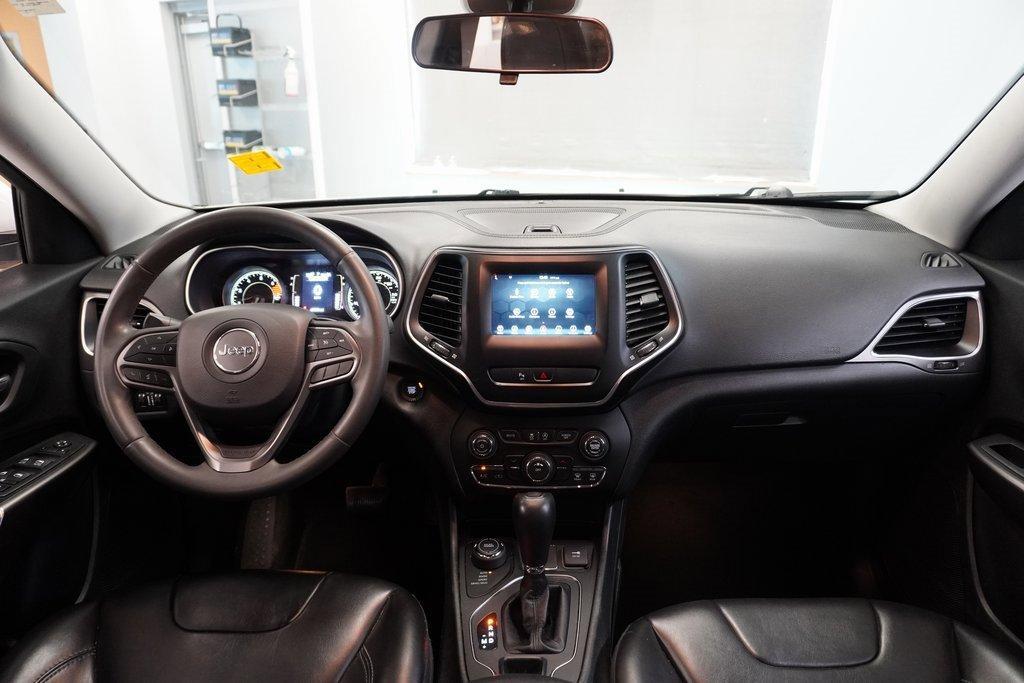 used 2020 Jeep Cherokee car, priced at $17,995