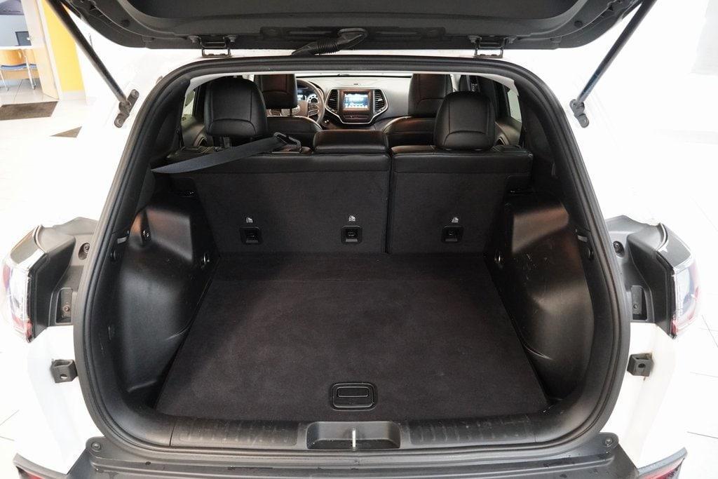 used 2020 Jeep Cherokee car, priced at $15,799