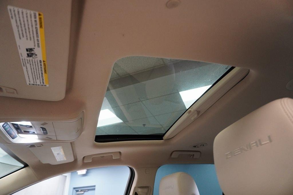 used 2020 GMC Acadia car, priced at $26,900