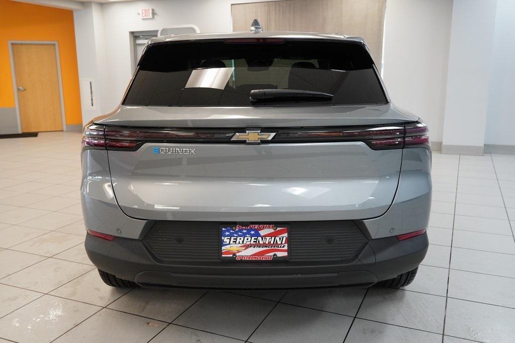 new 2025 Chevrolet Equinox EV car, priced at $29,099