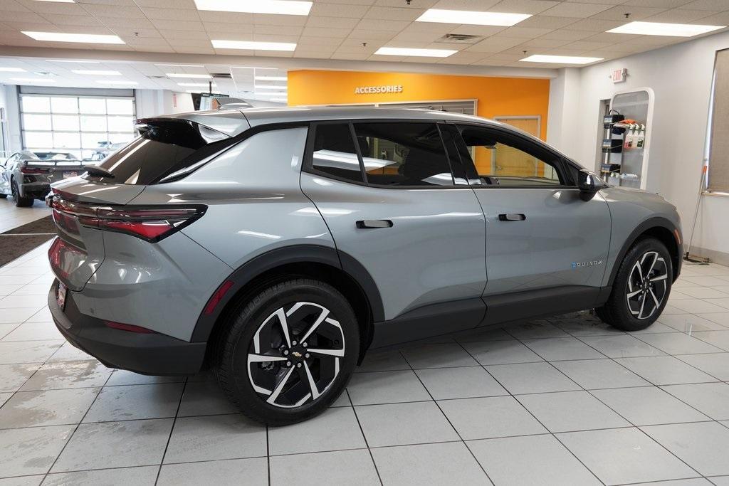 new 2025 Chevrolet Equinox EV car, priced at $29,099