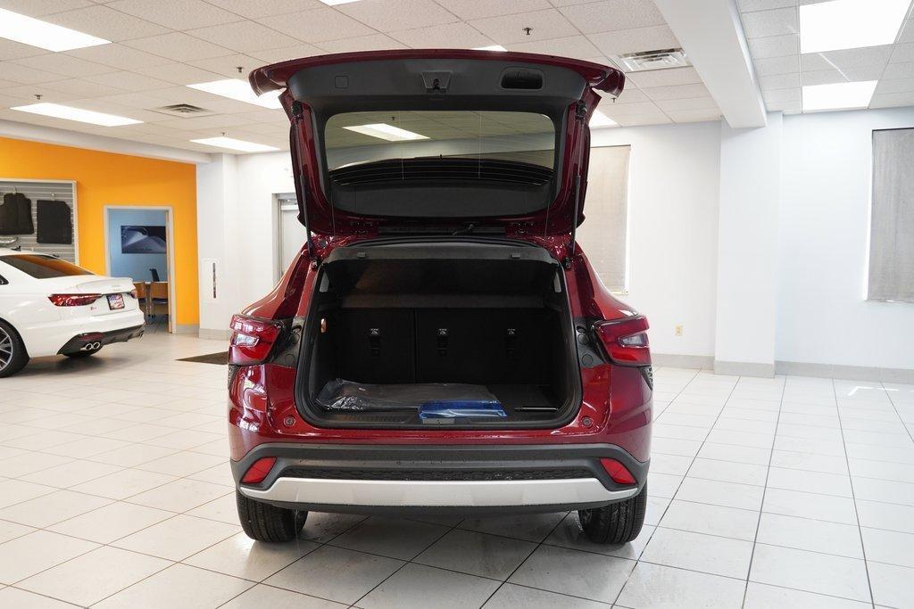 new 2025 Chevrolet Trax car, priced at $21,000