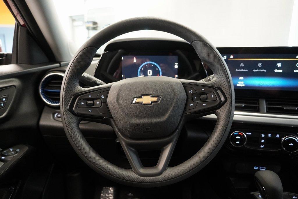 new 2025 Chevrolet Trax car, priced at $21,000