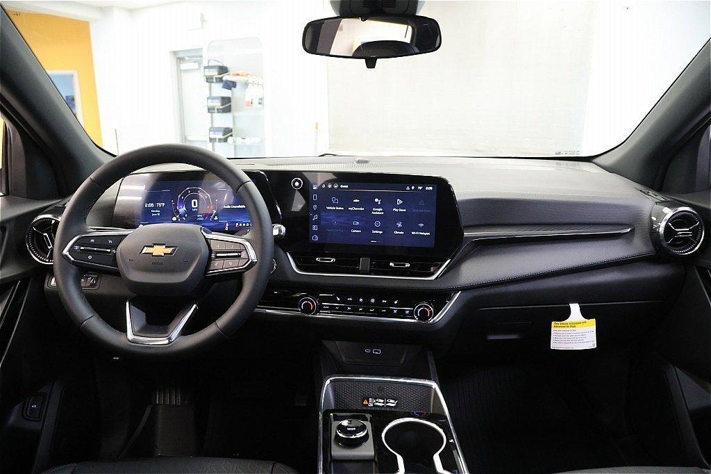 new 2026 Chevrolet Equinox car, priced at $32,995