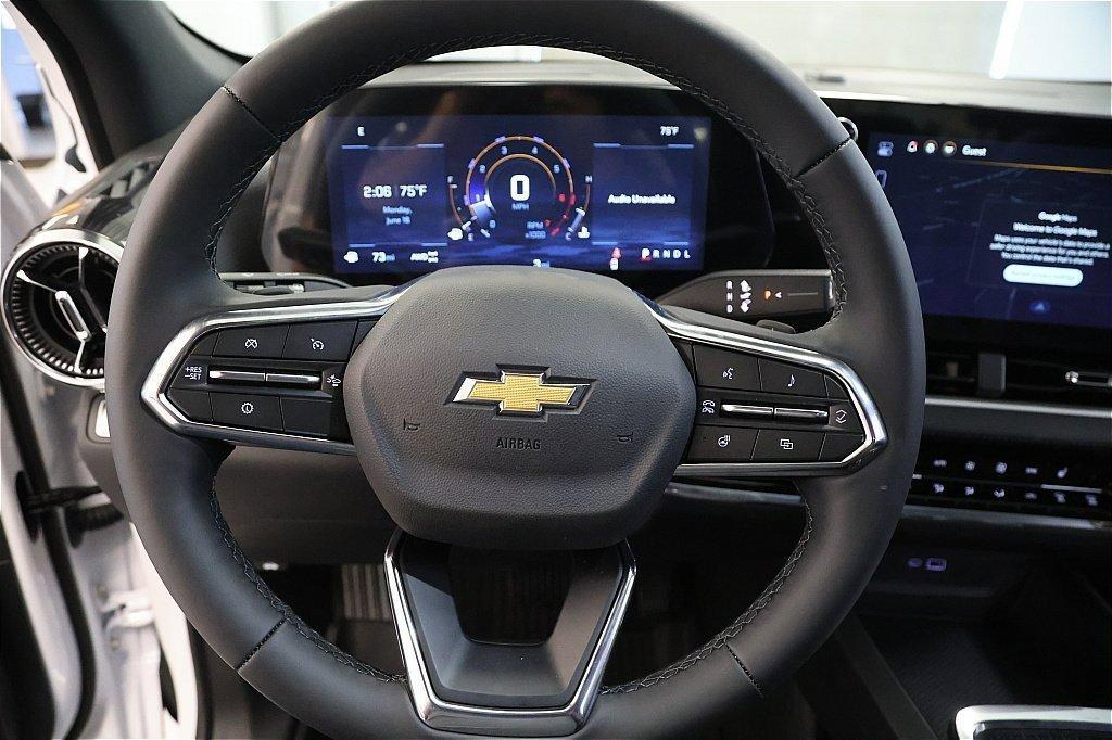 new 2026 Chevrolet Equinox car, priced at $32,995