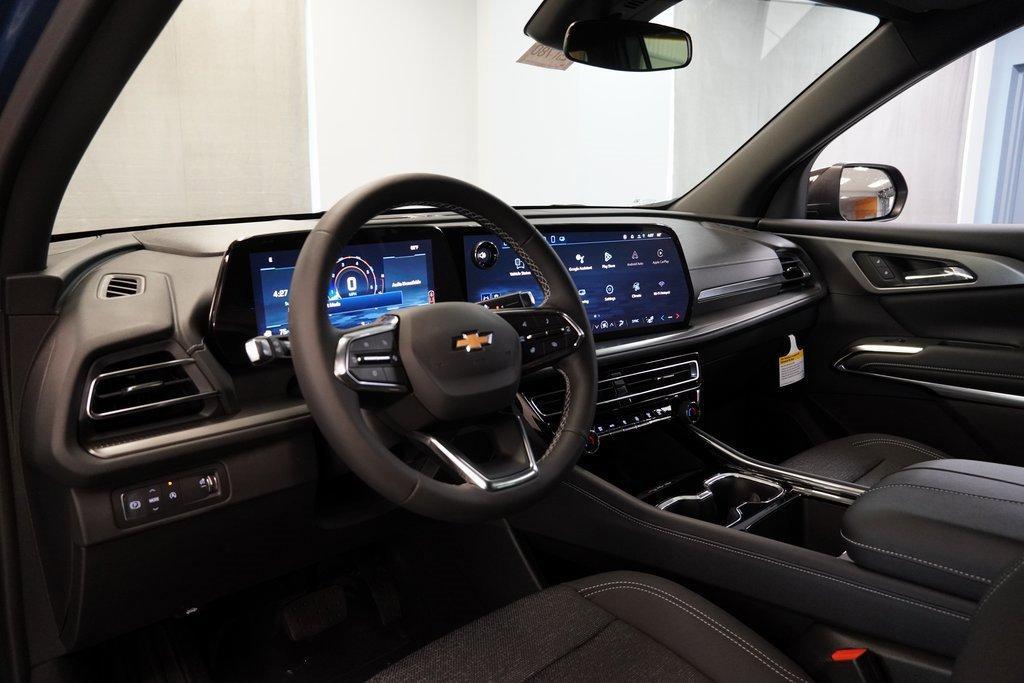 new 2025 Chevrolet Traverse car, priced at $40,290