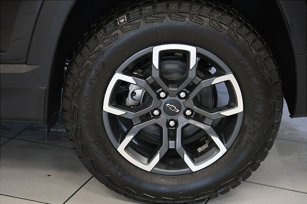 new 2026 Chevrolet Equinox car, priced at $35,995