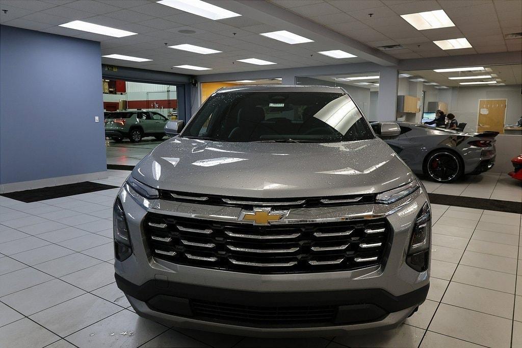 new 2026 Chevrolet Equinox car, priced at $28,290