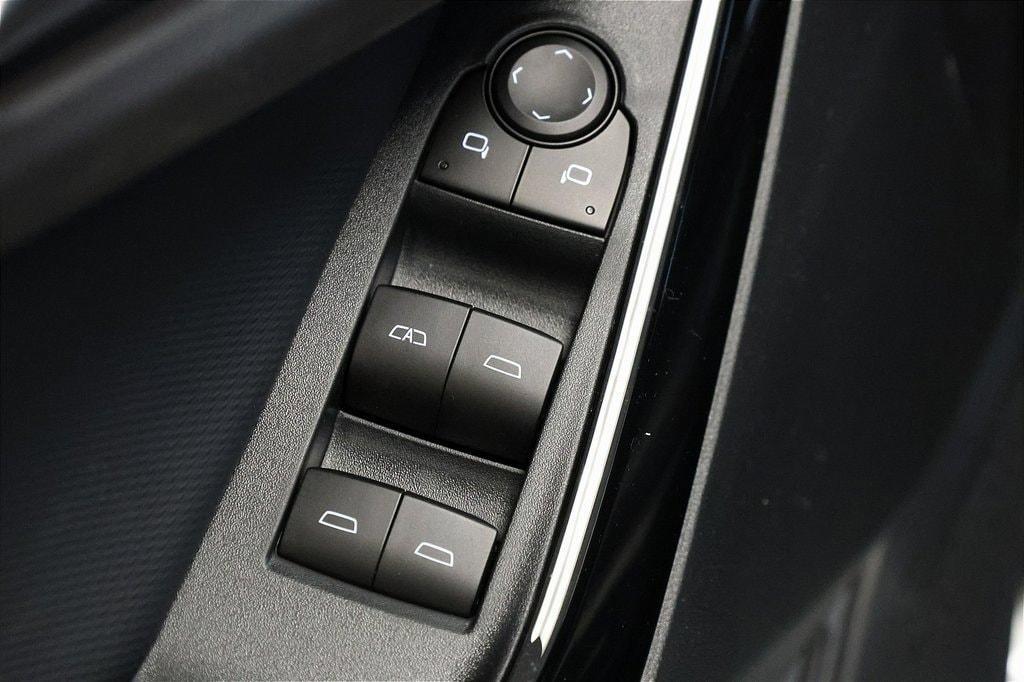 new 2026 Chevrolet Equinox car, priced at $28,290