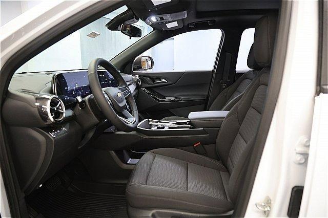 new 2026 Chevrolet Equinox car, priced at $30,150