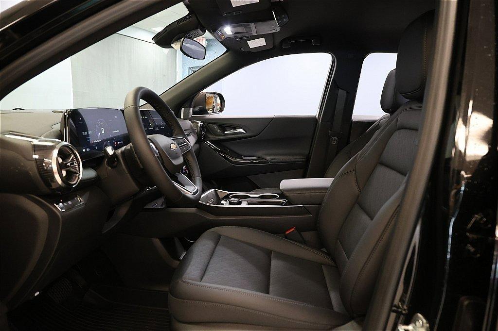 new 2026 Chevrolet Equinox car, priced at $30,599