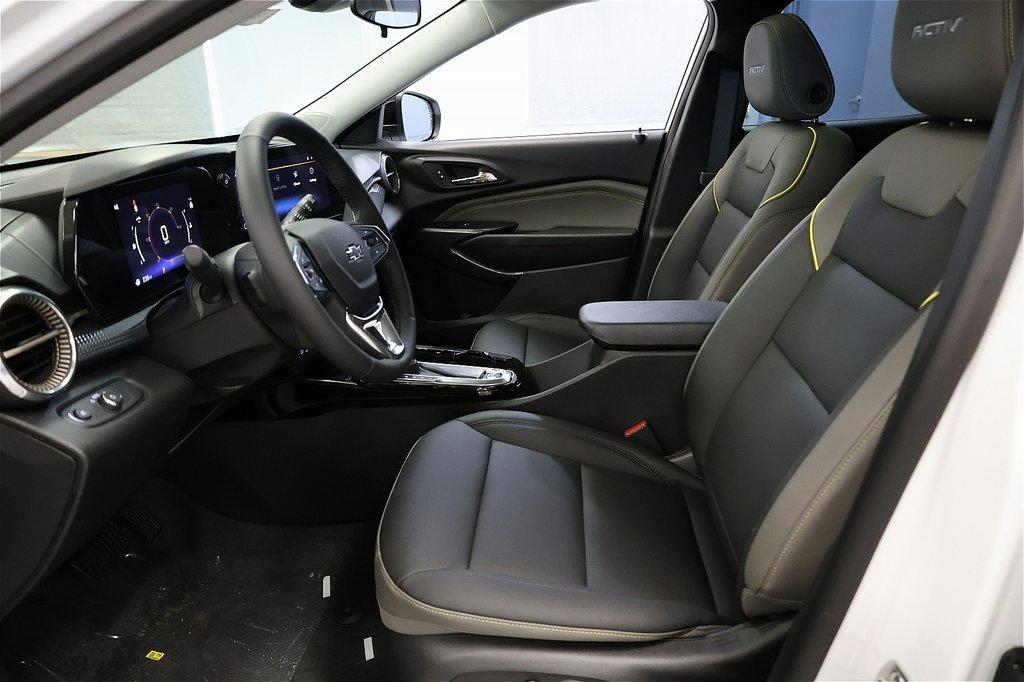 new 2025 Chevrolet Trax car, priced at $23,599