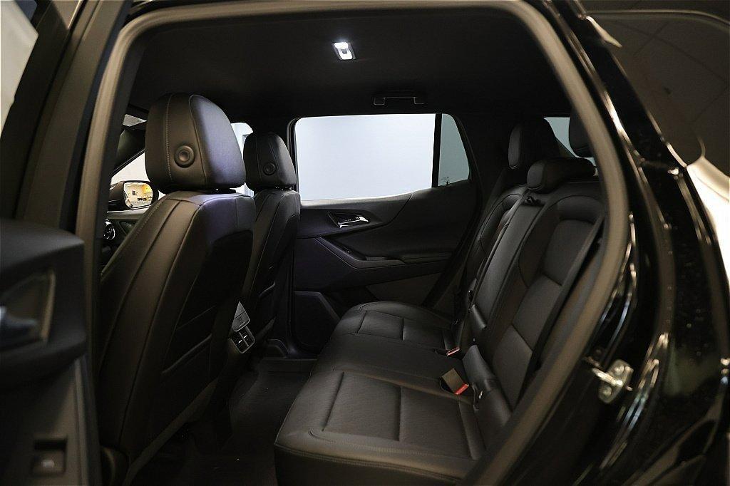 new 2026 Chevrolet Equinox car, priced at $31,359