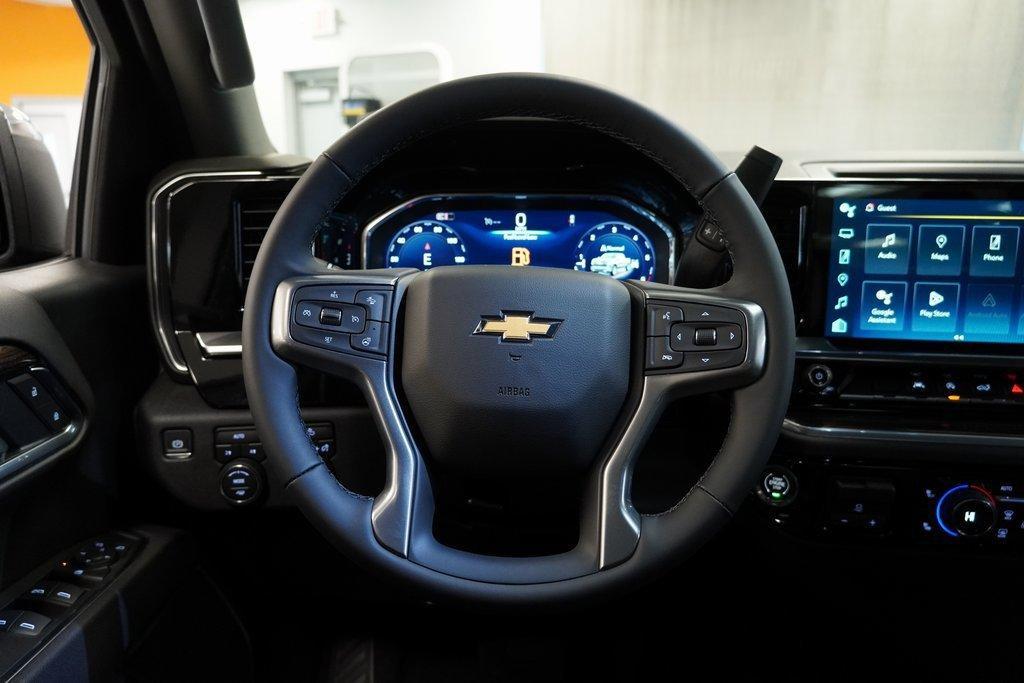 new 2025 Chevrolet Silverado 1500 car, priced at $40,245