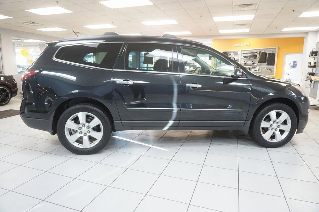 used 2014 Chevrolet Traverse car, priced at $9,900