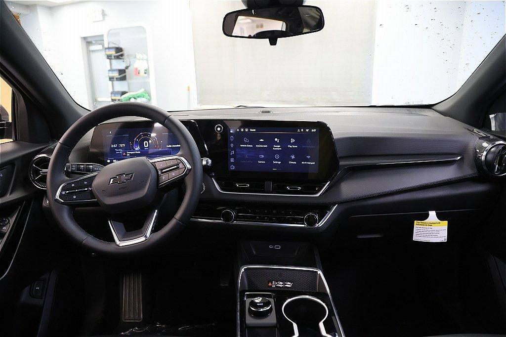 new 2026 Chevrolet Equinox car, priced at $31,990