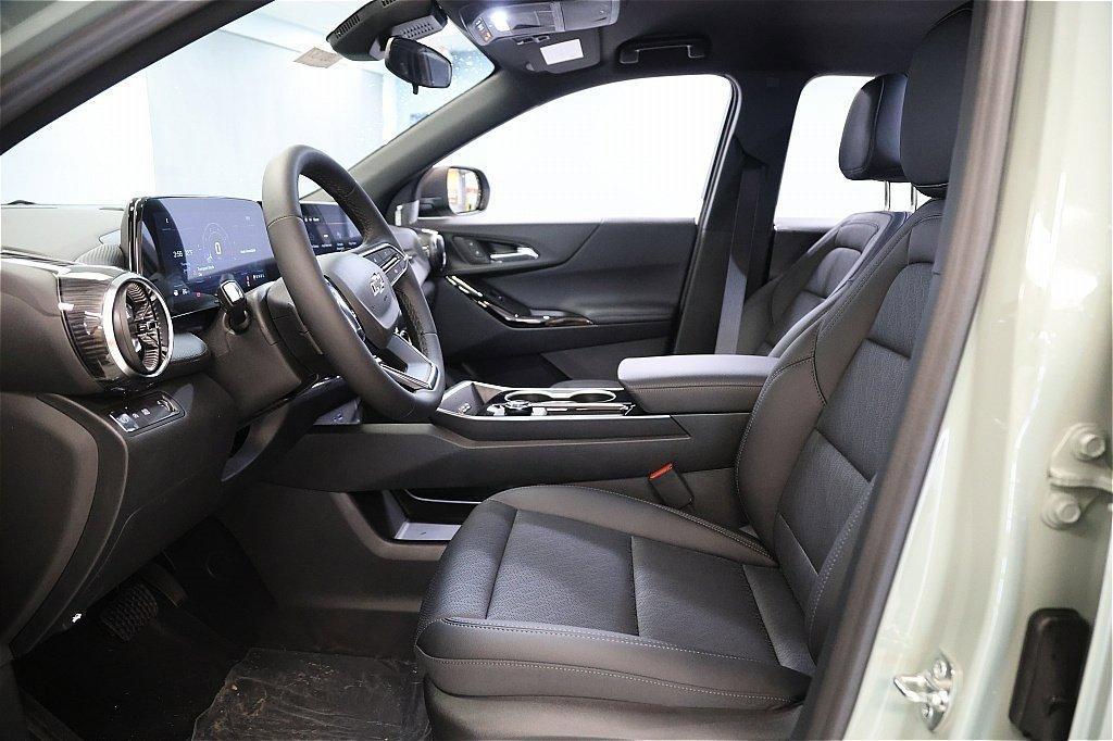 new 2026 Chevrolet Equinox car, priced at $31,990