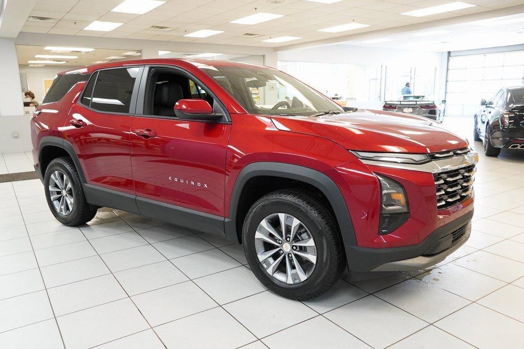 new 2026 Chevrolet Equinox car, priced at $32,899