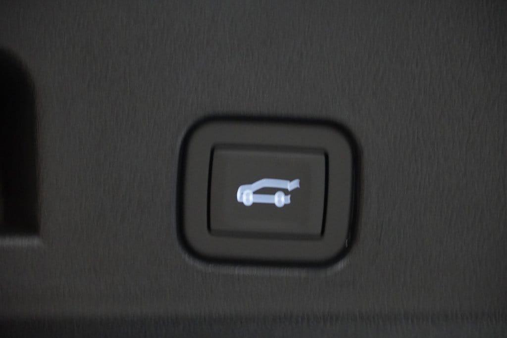 new 2025 Chevrolet Traverse car, priced at $43,790