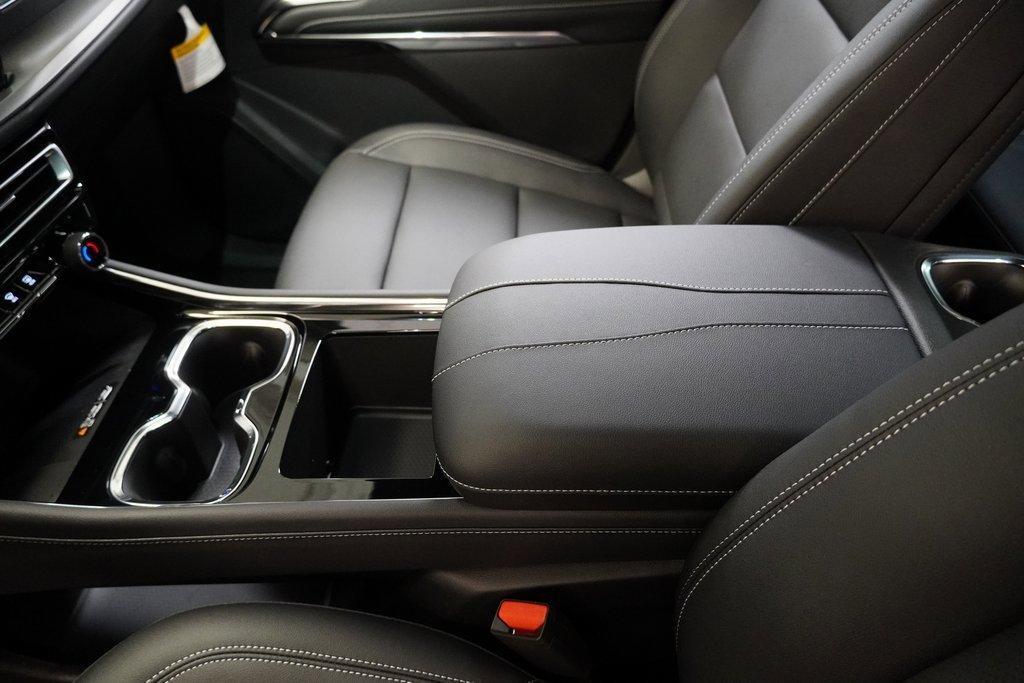 new 2025 Chevrolet Traverse car, priced at $43,790