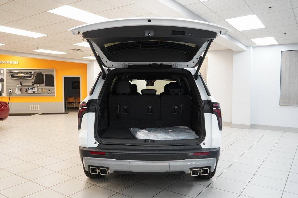 new 2025 Chevrolet Traverse car, priced at $43,790