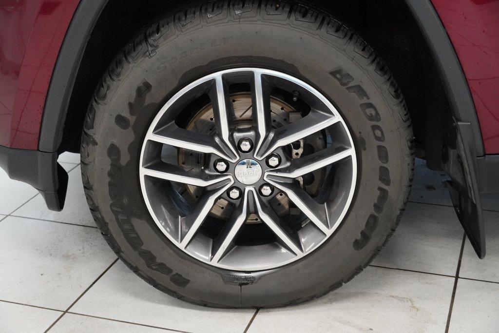 used 2018 Jeep Grand Cherokee car, priced at $17,500