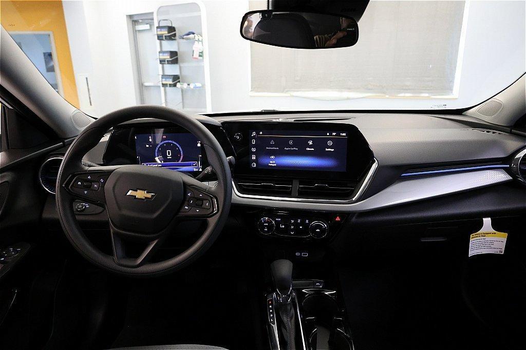 new 2025 Chevrolet Trax car, priced at $20,690