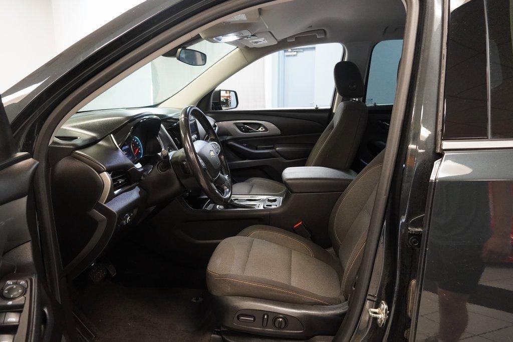 used 2020 Chevrolet Traverse car, priced at $20,995