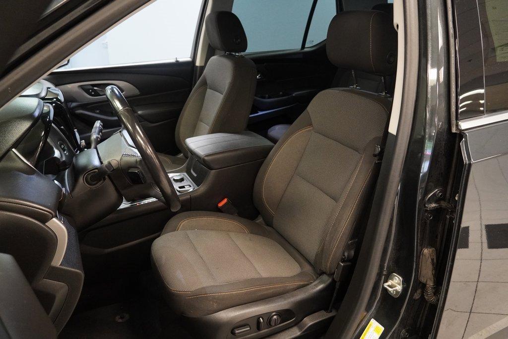 used 2020 Chevrolet Traverse car, priced at $20,995