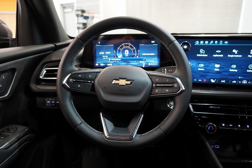 new 2025 Chevrolet Traverse car, priced at $43,060