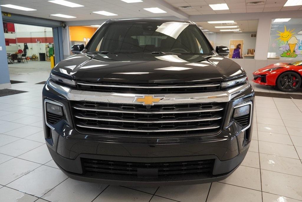 new 2025 Chevrolet Traverse car, priced at $43,060