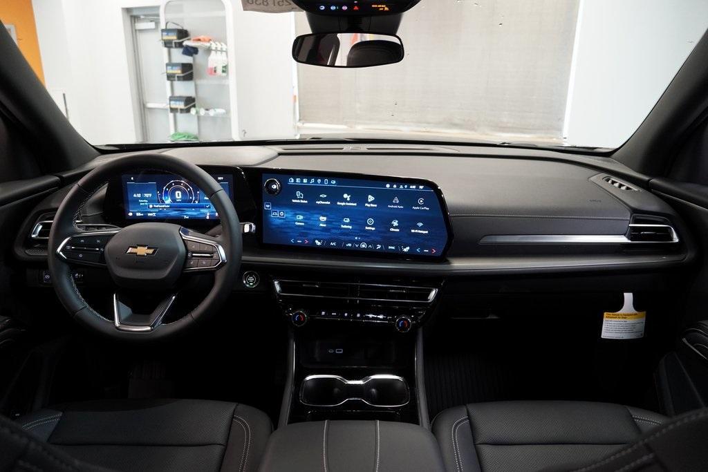 new 2025 Chevrolet Traverse car, priced at $43,060