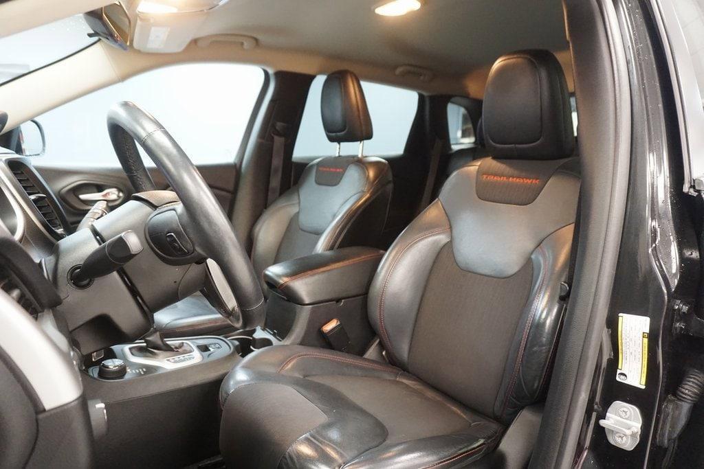 used 2015 Jeep Cherokee car, priced at $12,995