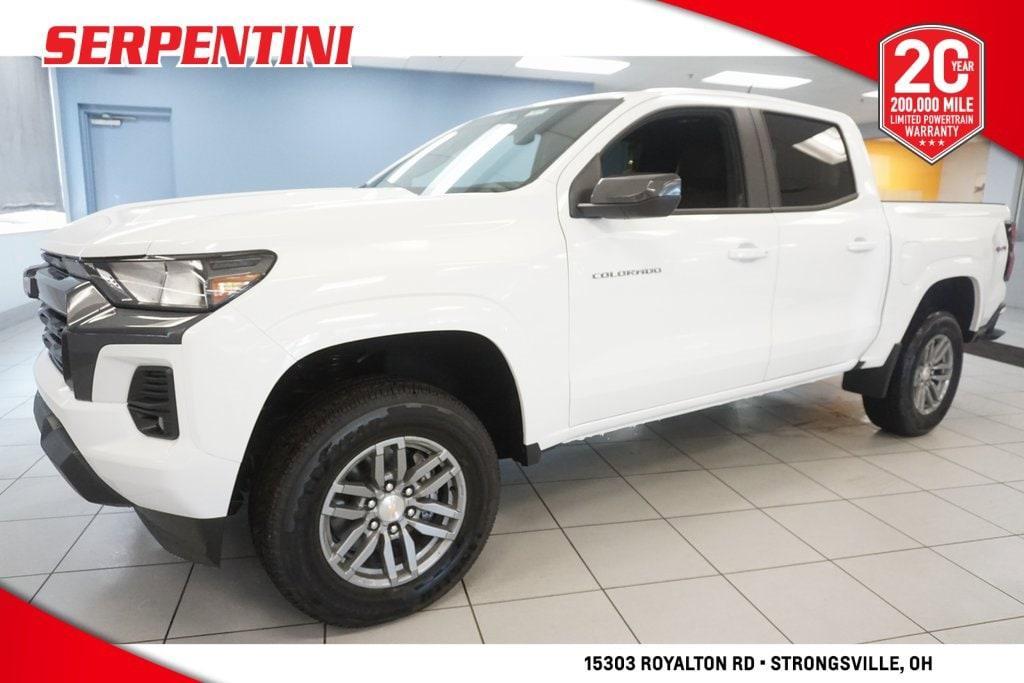 new 2024 Chevrolet Colorado car, priced at $39,995