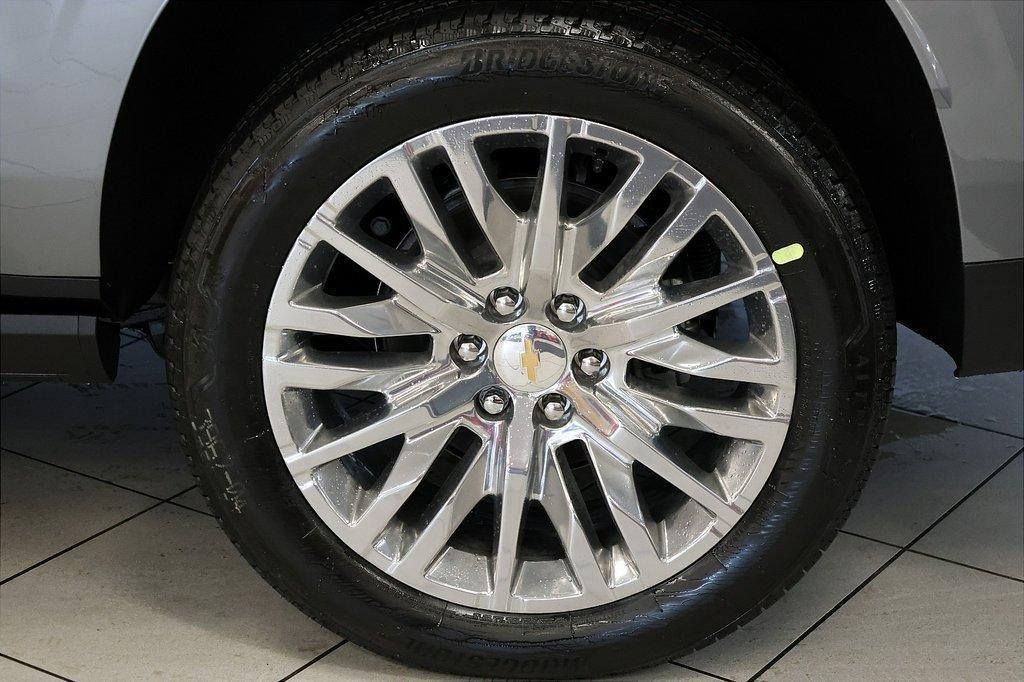 new 2025 Chevrolet Suburban car, priced at $85,499