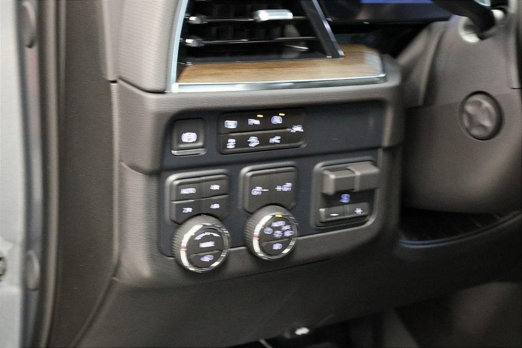 new 2025 Chevrolet Suburban car, priced at $85,499