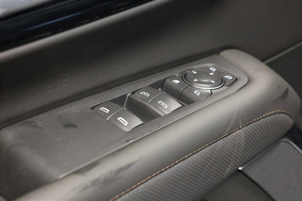 new 2025 Chevrolet Suburban car, priced at $85,499