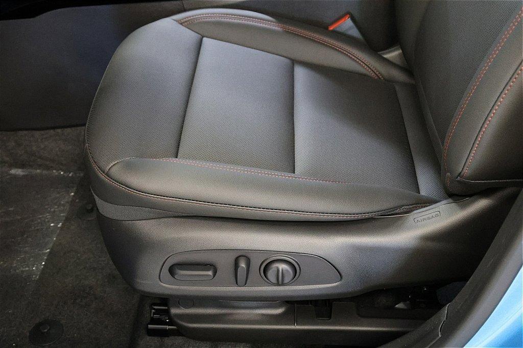 new 2025 Chevrolet Trax car, priced at $23,003