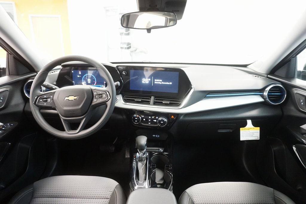 new 2025 Chevrolet Trax car, priced at $22,595