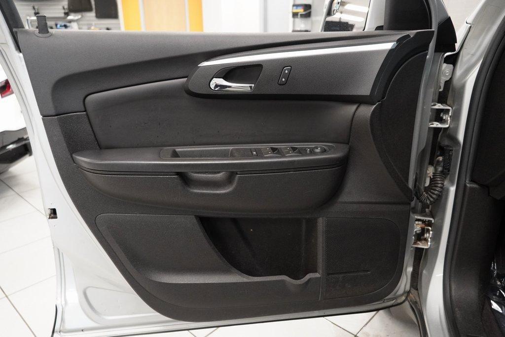 used 2010 Chevrolet Traverse car, priced at $4,949