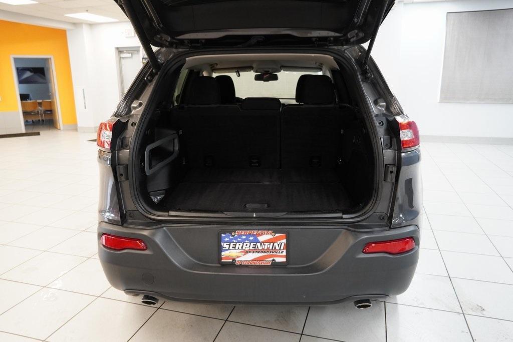 used 2014 Jeep Cherokee car, priced at $9,900
