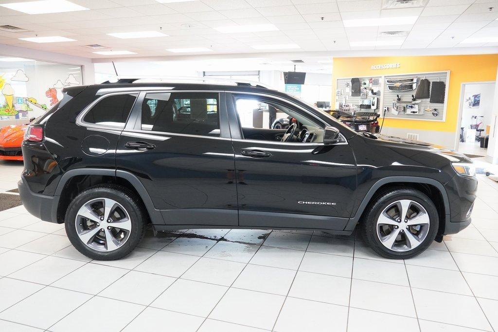 used 2019 Jeep Cherokee car, priced at $15,995