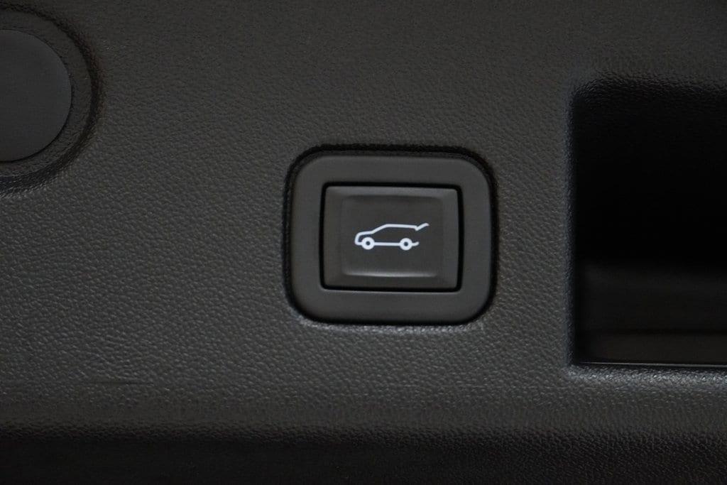 used 2020 Chevrolet Equinox car, priced at $20,777